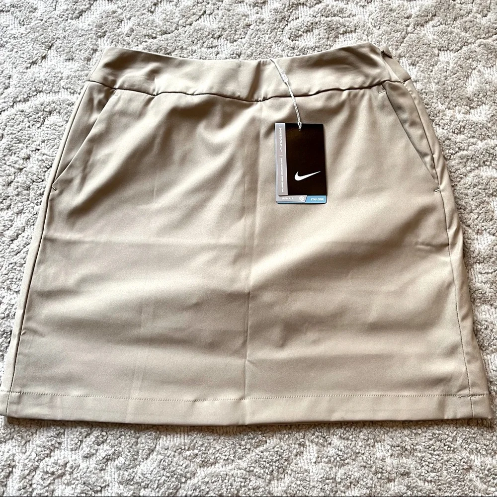 NWT Nike Women's Dri-FIT UV Victory Golf Skirt